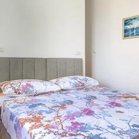 Elisabeth Seaview By Interhome شقة